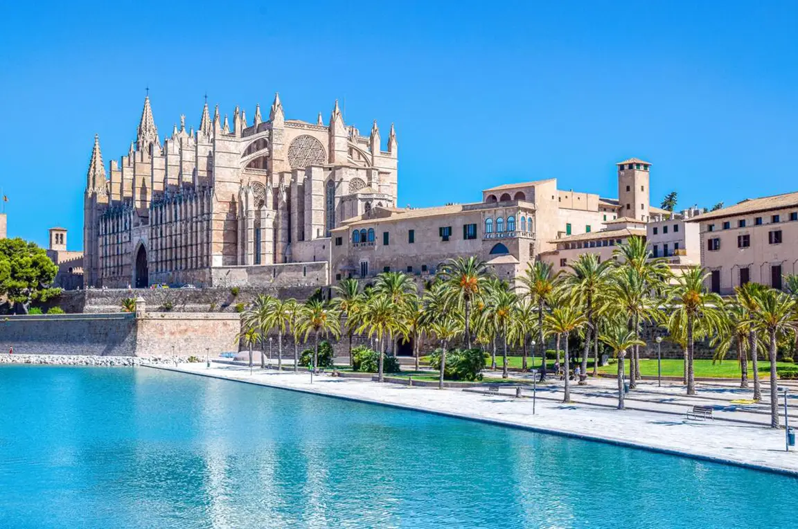 Yacht charter Mallorca