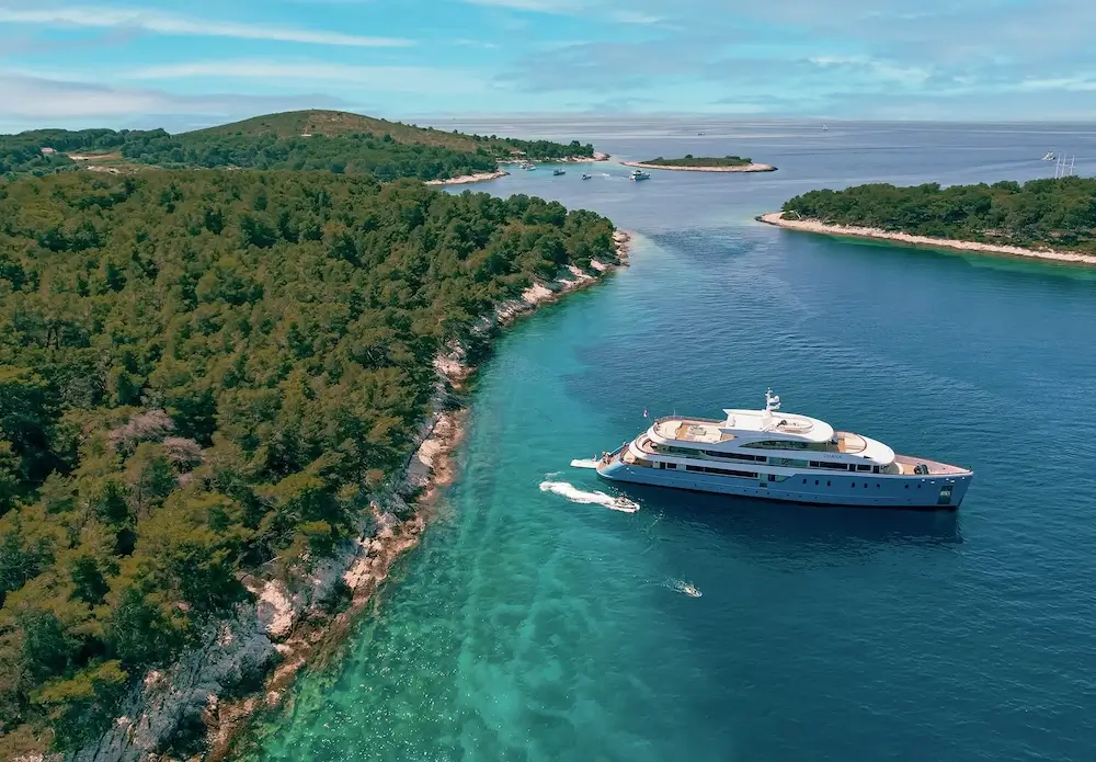 Top Tips For A Luxury Yacht Experience 6